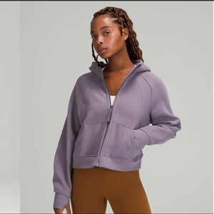 Lululemon Scuba Oversized Full Zip
Dusky Lavender